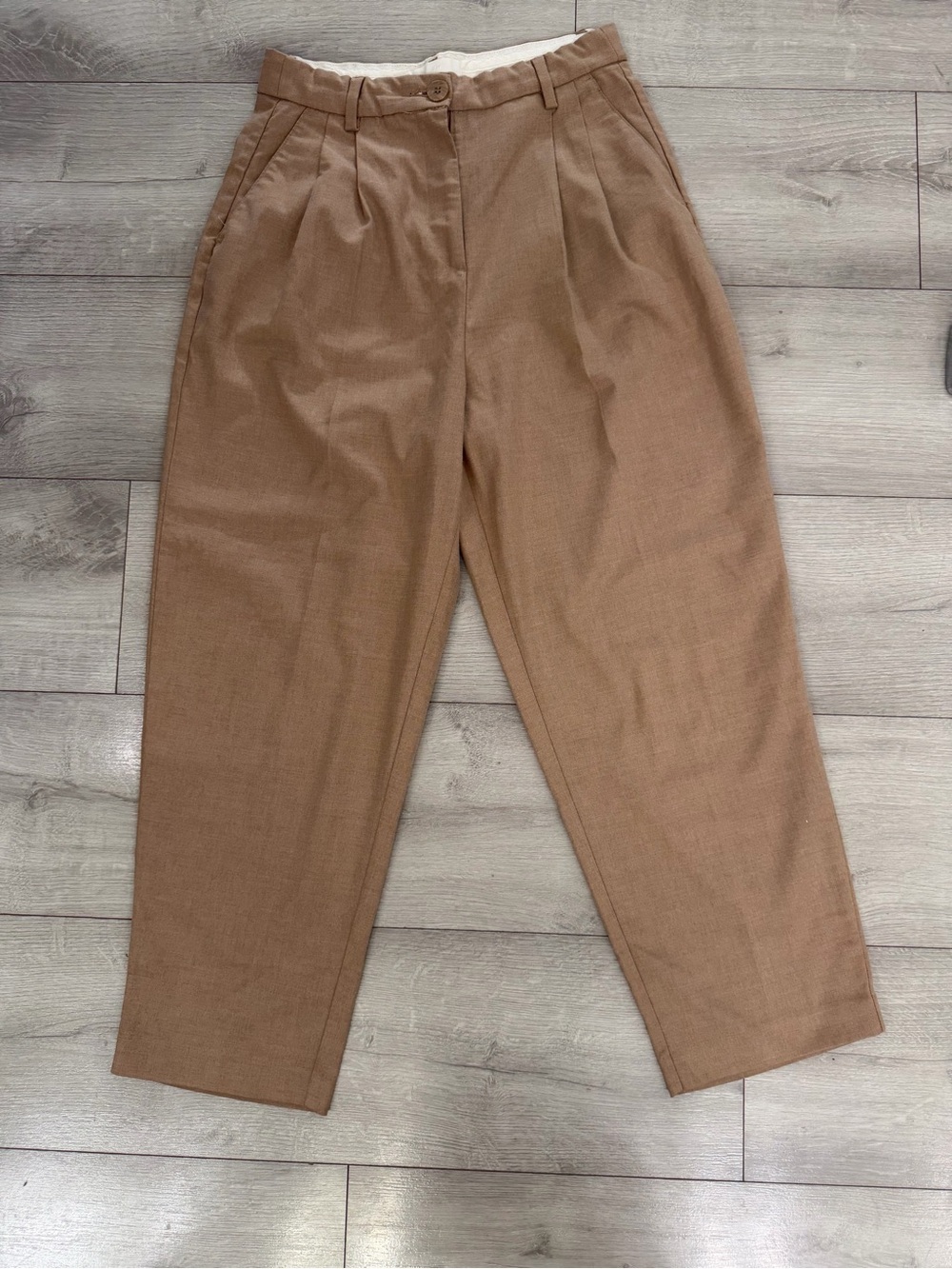 H&M Women High Waisted Brown Pleated Chinos
